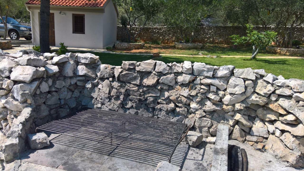 Apartmani Sandra I Davor Lonic Kukljica Exterior foto