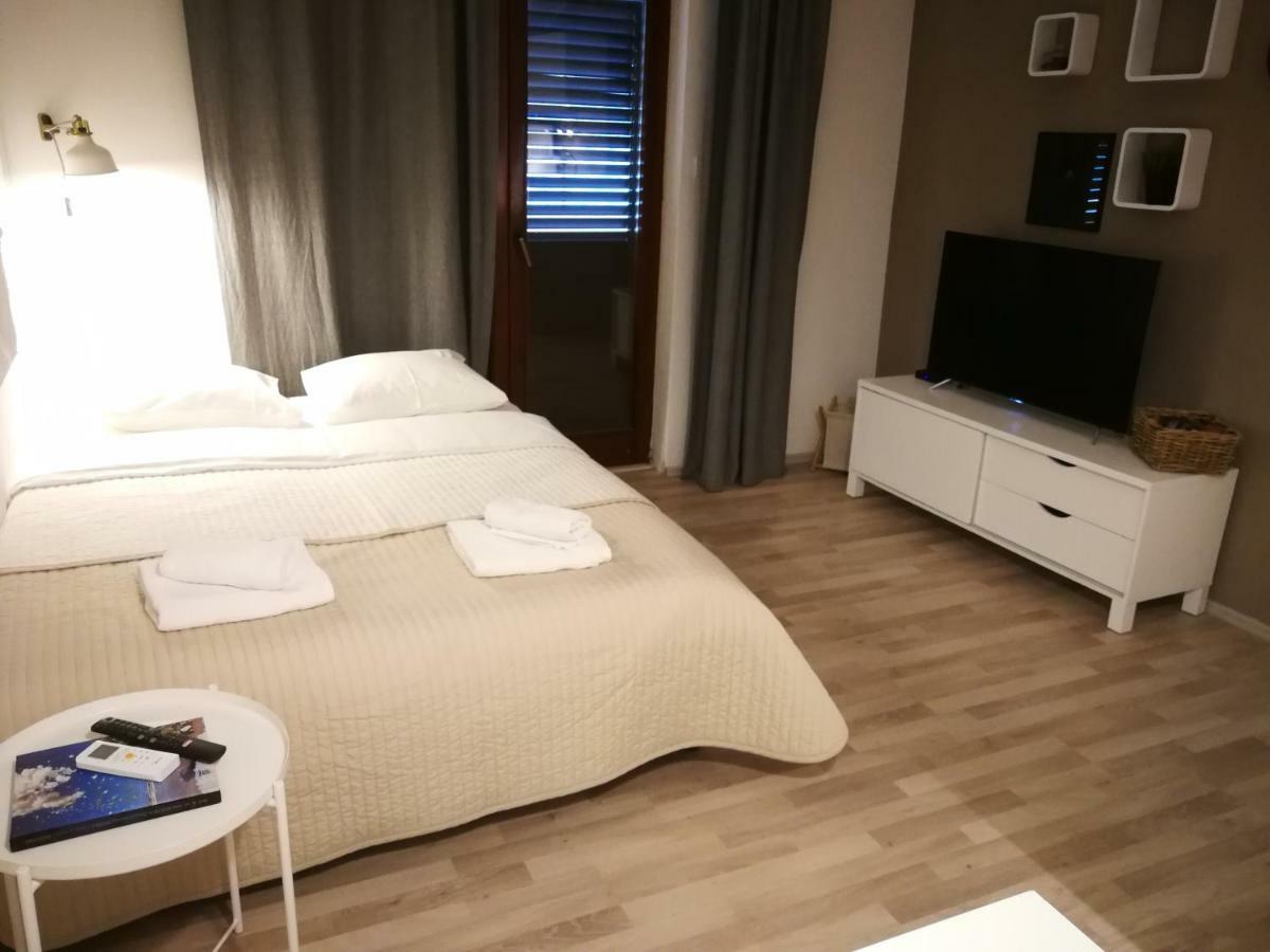 Apartmani Sandra I Davor Lonic Kukljica Exterior foto