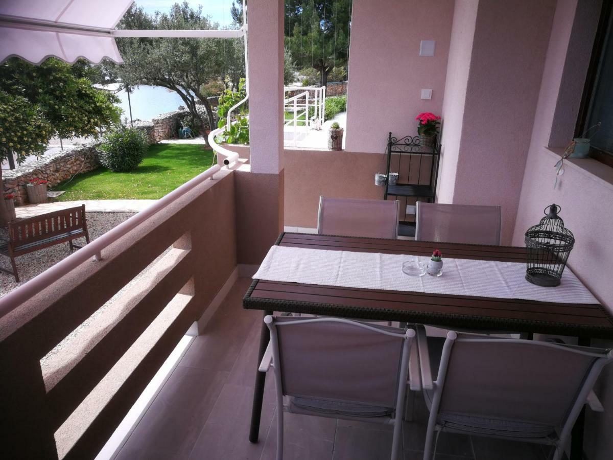 Apartmani Sandra I Davor Lonic Kukljica Exterior foto
