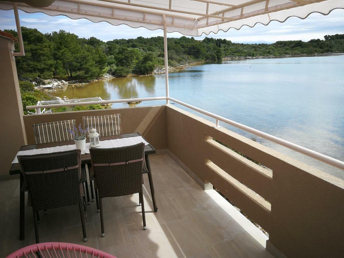 Apartmani Sandra I Davor Lonic Kukljica Exterior foto