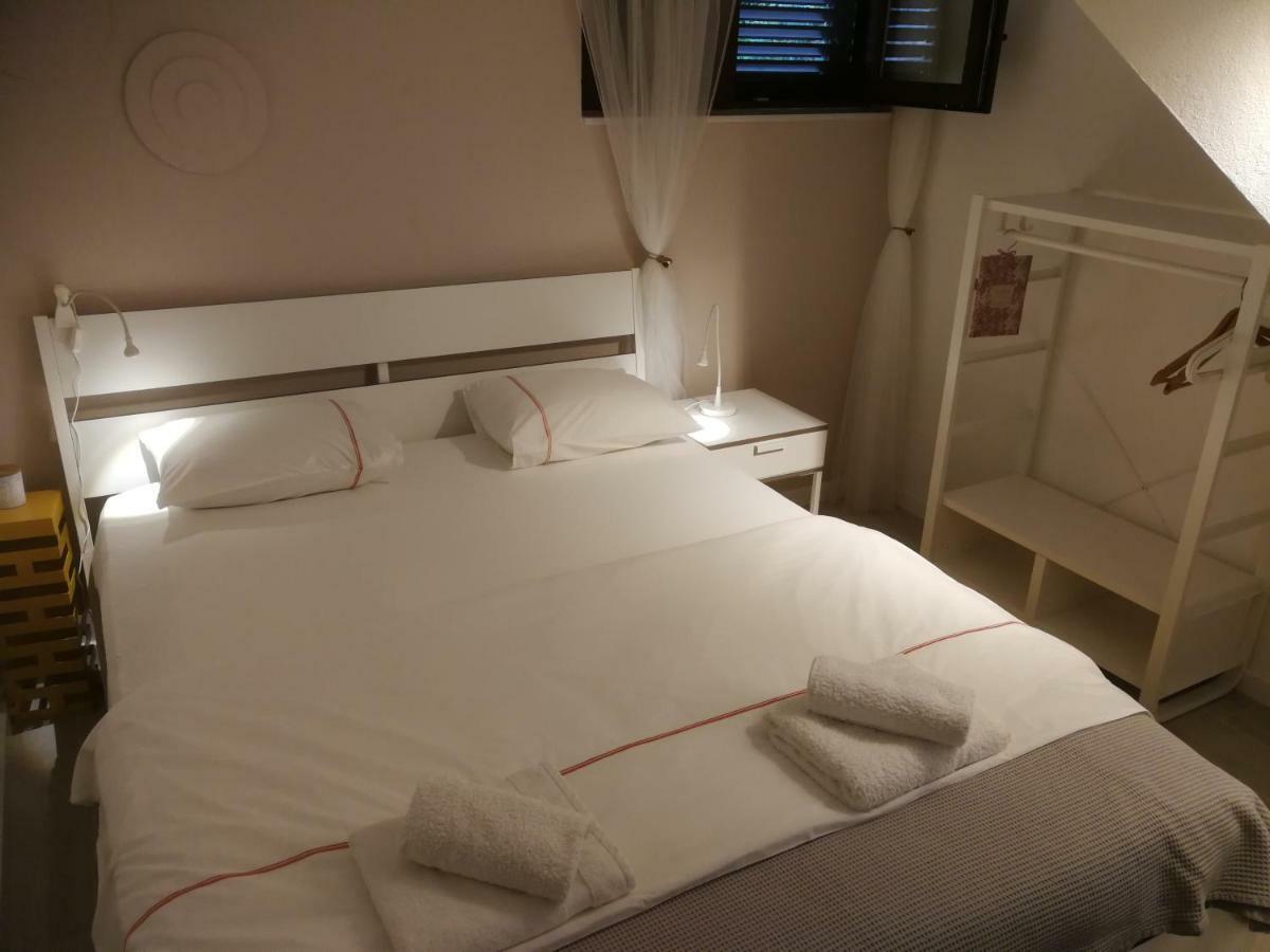 Apartmani Sandra I Davor Lonic Kukljica Exterior foto