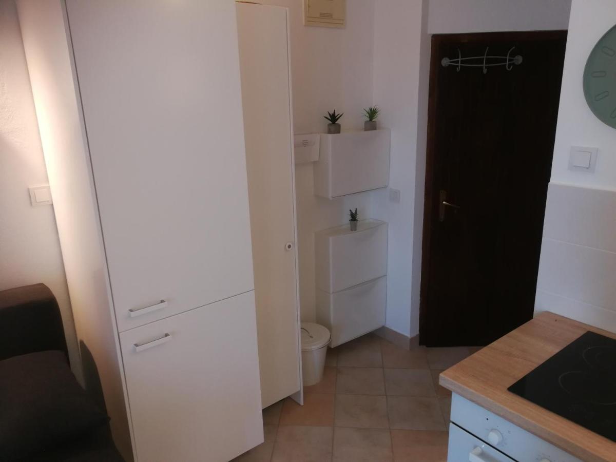 Apartmani Sandra I Davor Lonic Kukljica Exterior foto