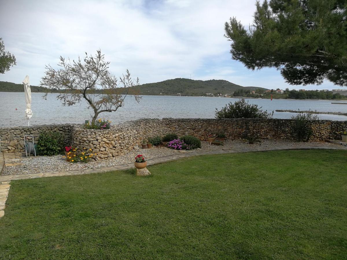 Apartmani Sandra I Davor Lonic Kukljica Exterior foto